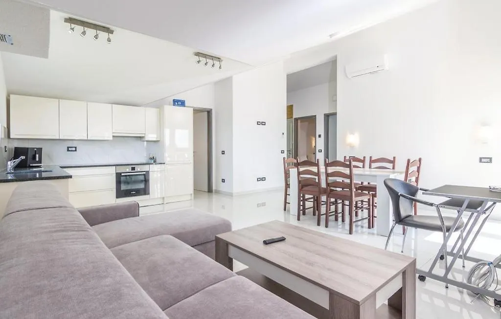 Penthouse Funtana With Pool Apartment 0*,