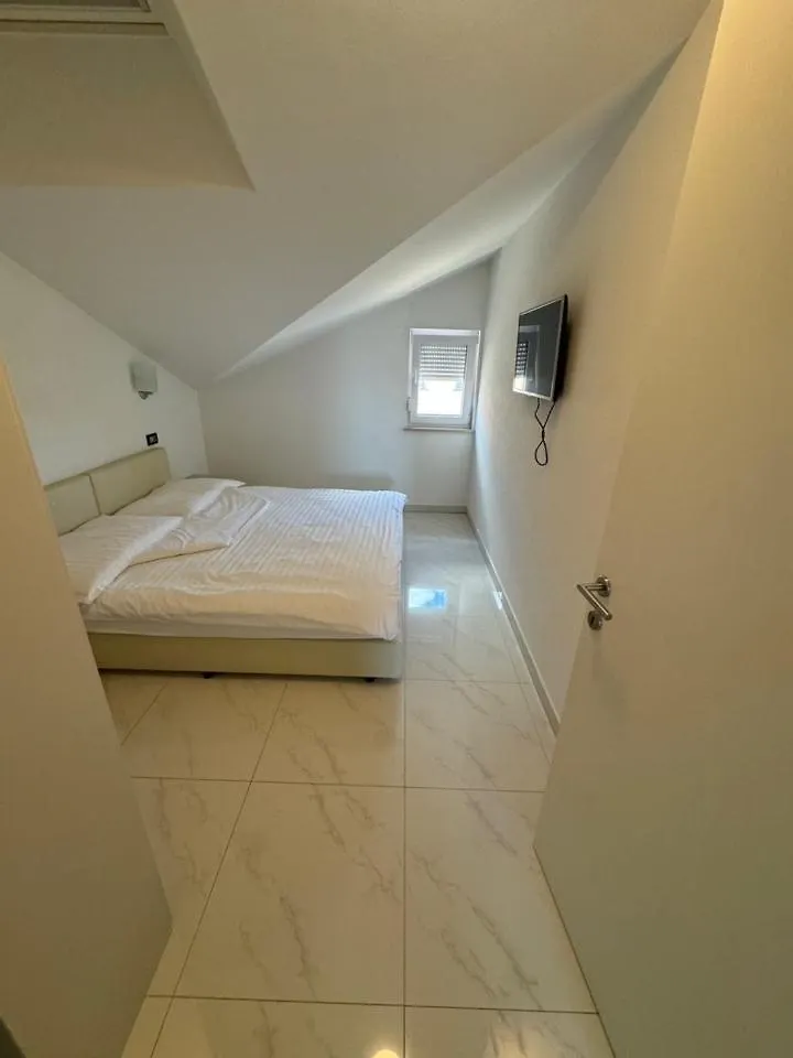 Penthouse Funtana With Pool Apartment
