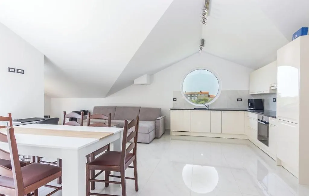 Penthouse Funtana With Pool Apartment