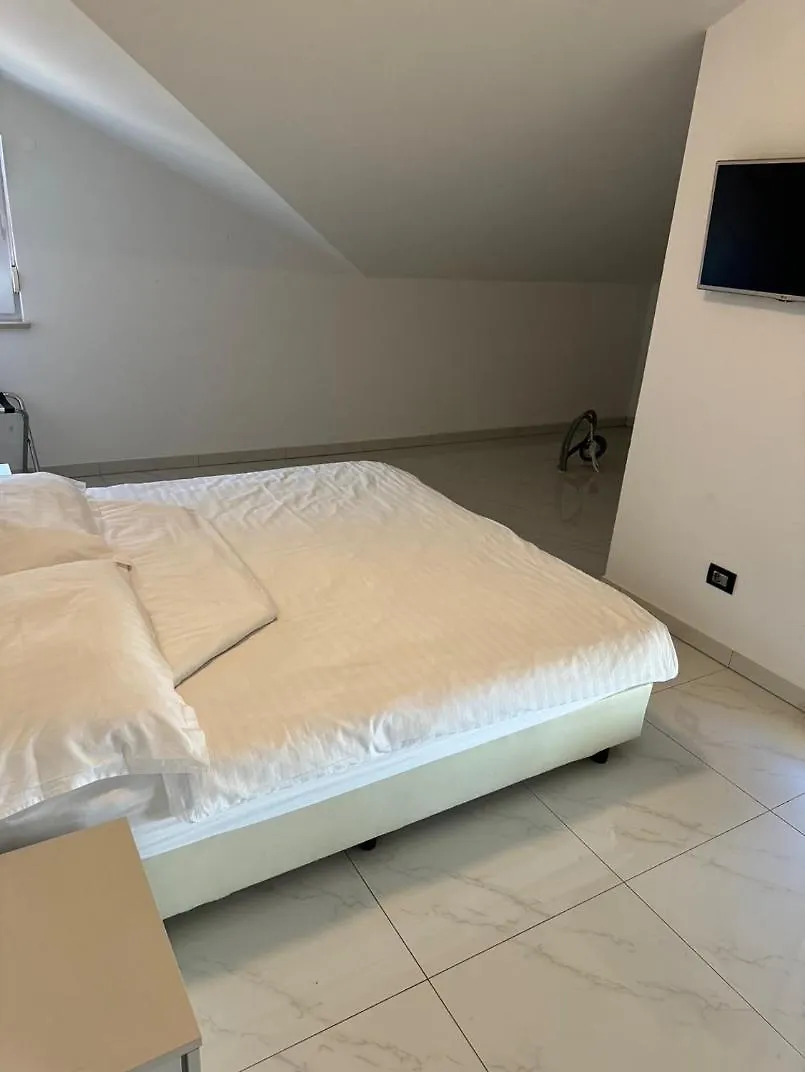 Penthouse Funtana With Pool Apartment 0*,